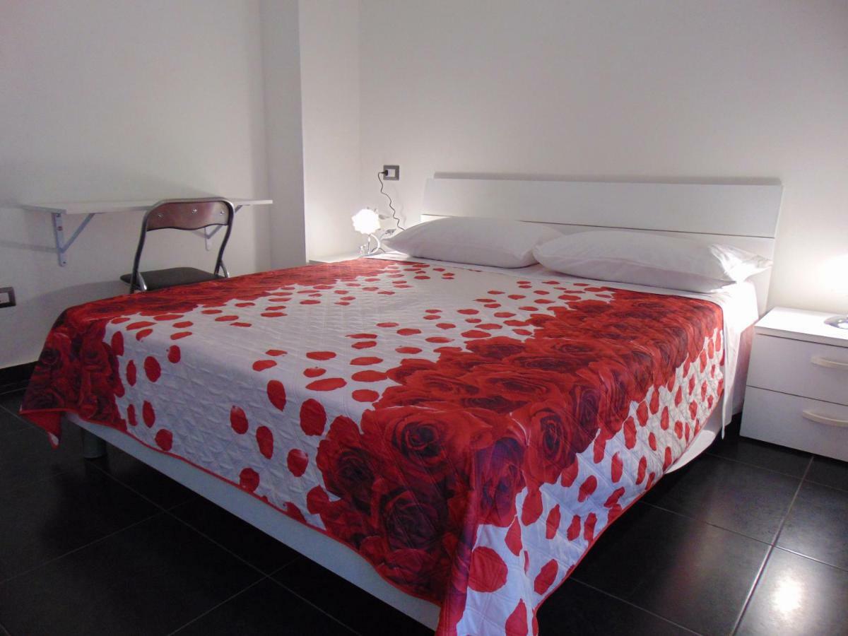 B&B Etna'S Tourist Catánia Buitenkant foto